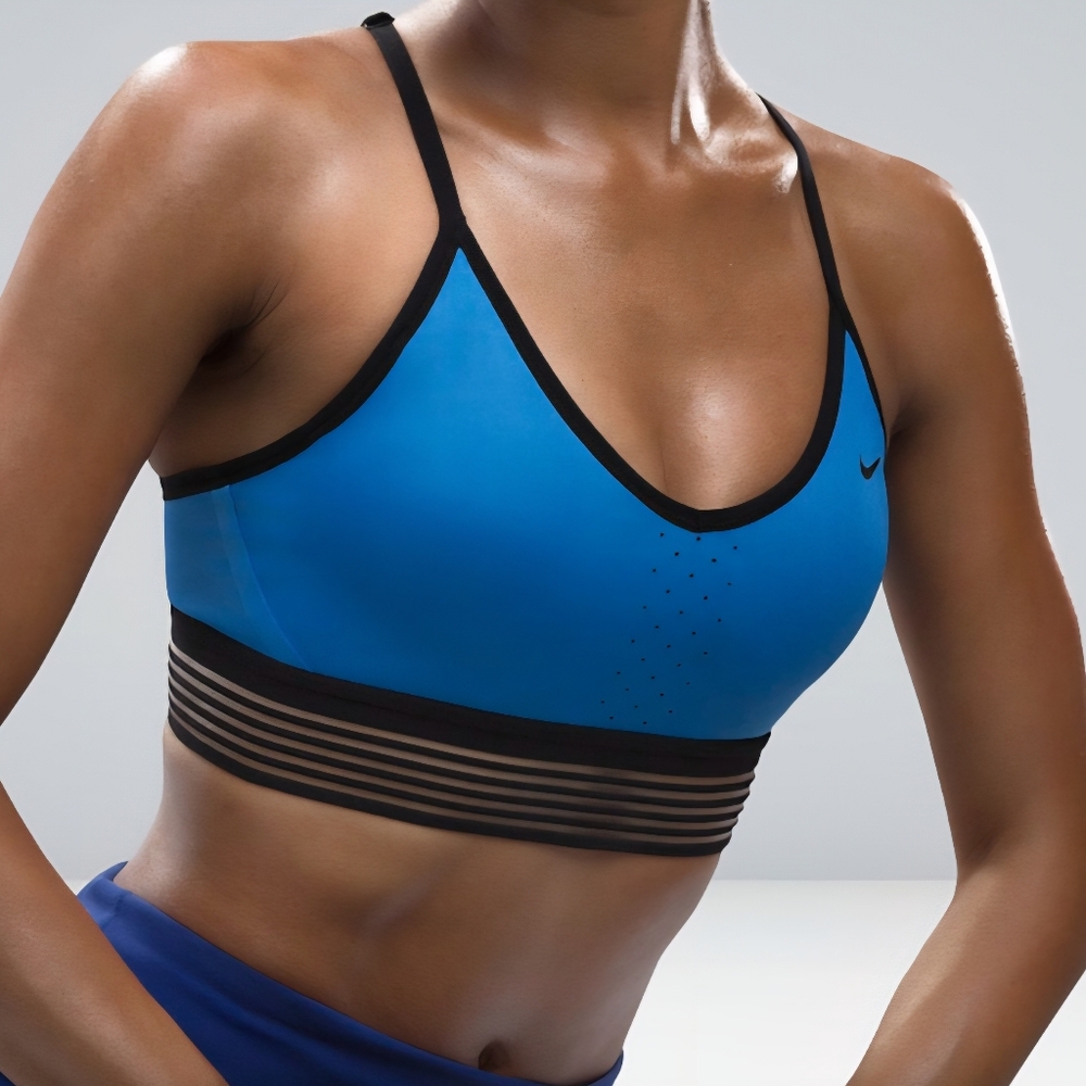 Nike Pro Cooling Sports Bra